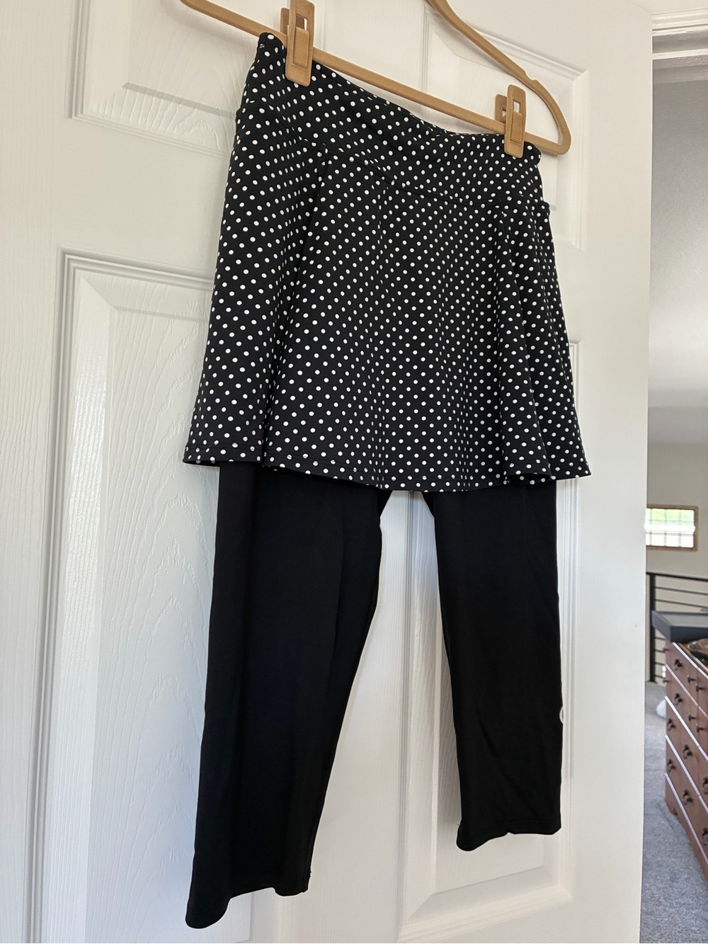 Dona Jo Black Polka Dot Skirted Capri Leggings - Women's Active Pants - Picture 5 of 5